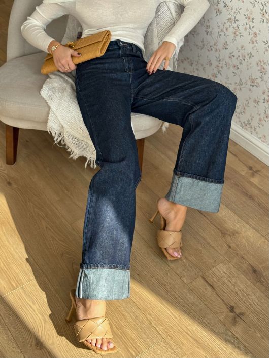 Джинсы с отворотами