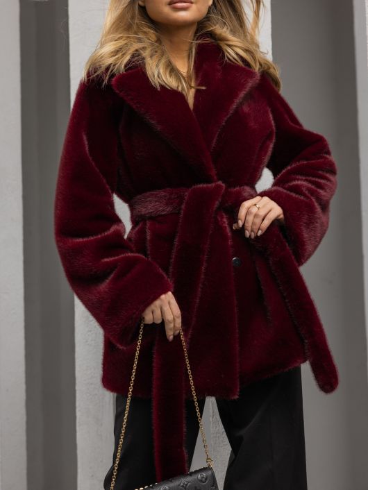 Шубка "волк" в средней длине, бургунди