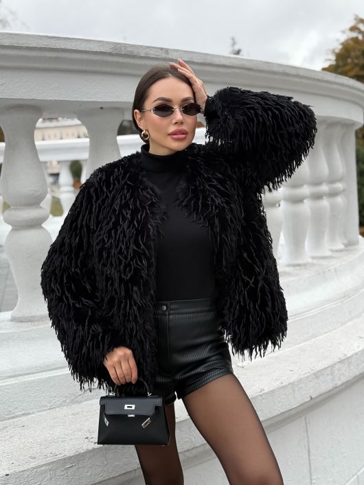 Бомбер укороченный с перьями, черный