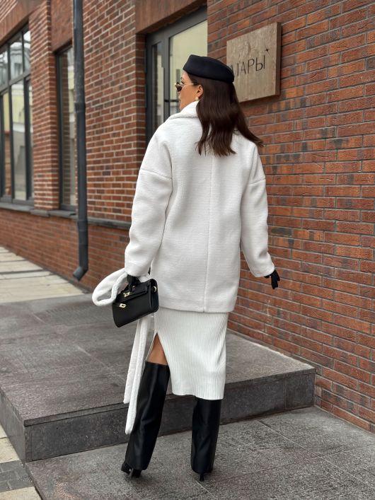 Полупальто из мутона, белый