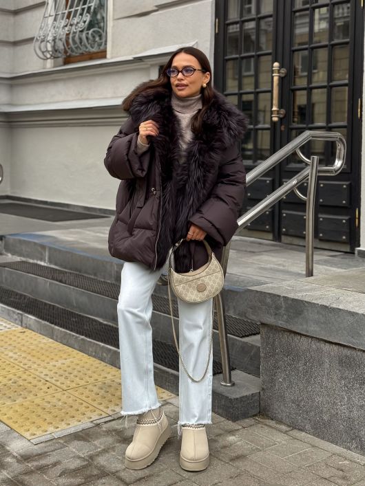 Пуховик с мехом лисы, баклажановый