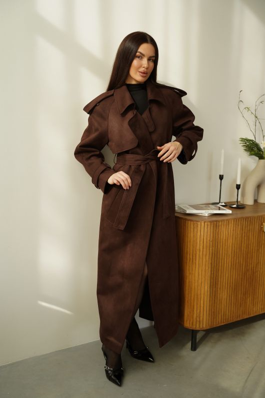 Тренч с акцентными плечами