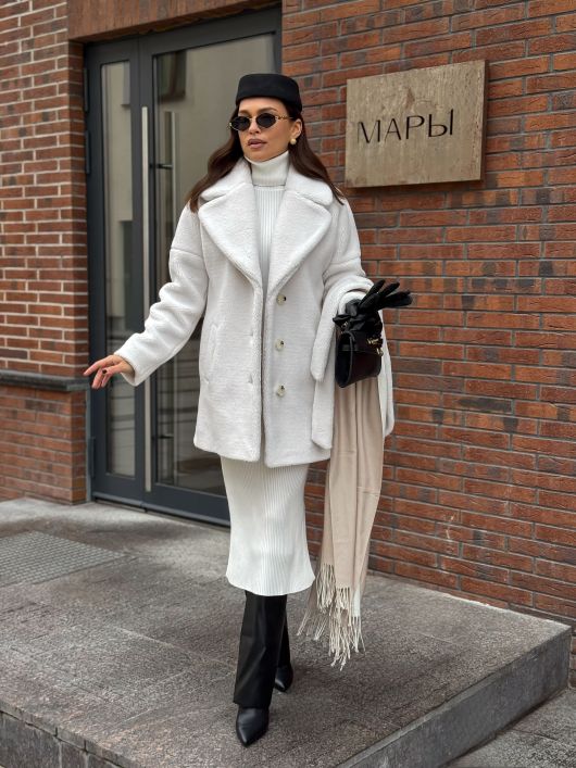 Полупальто из мутона, белый