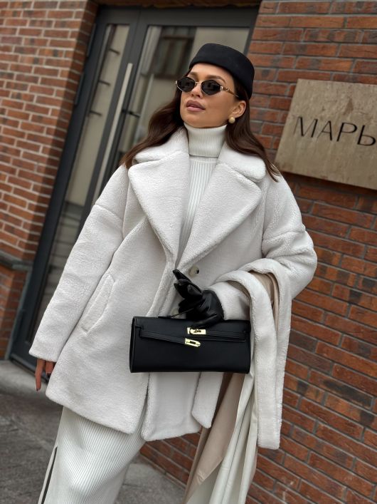 Полупальто из мутона, белый