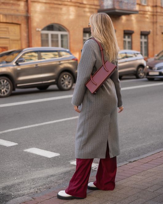 Пальто-халат в полоску, серый