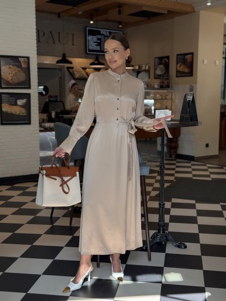 Платье с поясом в длине миди, бежевый