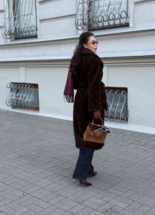 Шубка "волк" в макси длине, кофейный