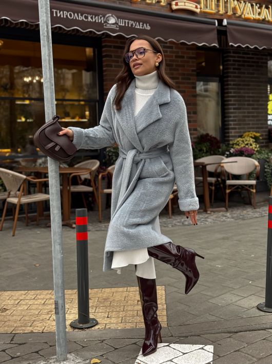 Пальто из Ангоры, голубой