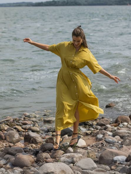 Платье-рубашка с поясом, оливковый